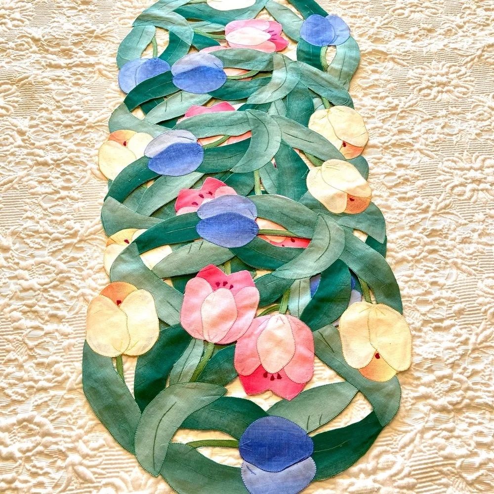 Beautiful Hand-Stitched Placemats - Picture 10 of 10